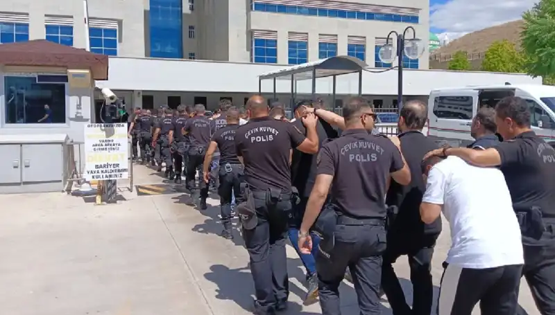 Ankara'da Tehditlerle Haraç Kesen Çeteye Büyük Operasyon: Avukatlar Hakkında Şok İddialar