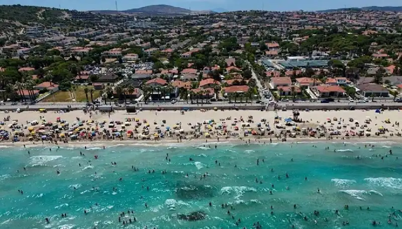 Çeşme'de Su Krizi Büyürken, Kesinti Süresi Uzatıldı: Neler Oluyor?