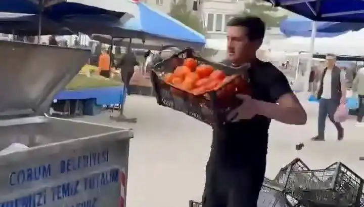 Domatesleri Çöpe Dökerek Cezasıyla Gündem Olan Pazarcı