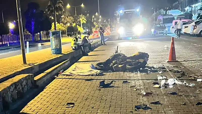 Alanya’da Feci Motosiklet Kazası! 2 Kişi Hayatını Kaybetti