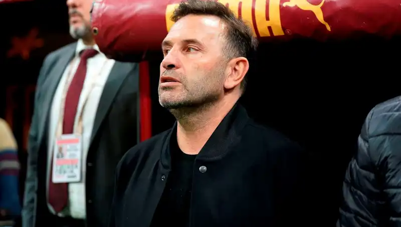 Galatasaray'da Okan Buruk, Takımda Yenilik Yapıyor: Değişim Nedir?