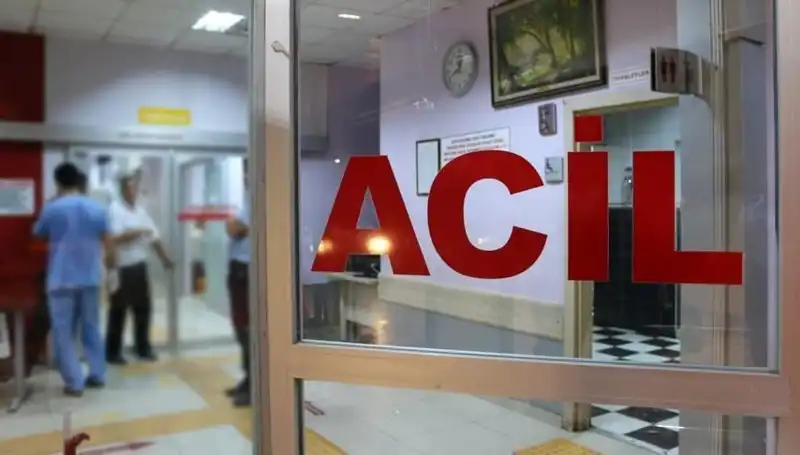 Burdur'da Bıçaklı Kavga: Neyin Tartışmasıydı? Bir Kişi Ağır Yaralı