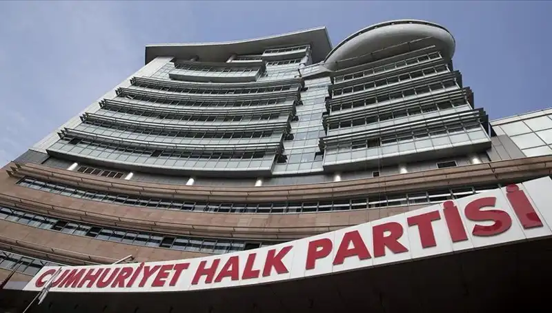 CHP Olağanüstü Kurultayı: Parti Geleceği İçin Kritik Anlar Yaşanacak