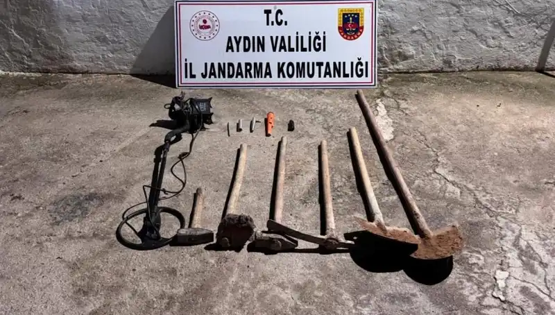 Aydın'da Kaçak Kazı Yapan Şebeke Suçüstü Yakalandı