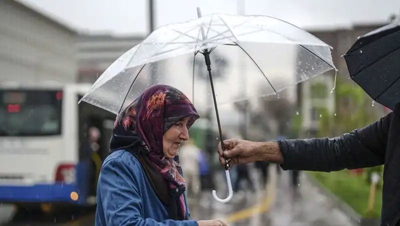 Ülke Genelinde Gök Gürültülü Sağanak Yağışları Geliyor: Bugün Hava Nasıl Olacak?