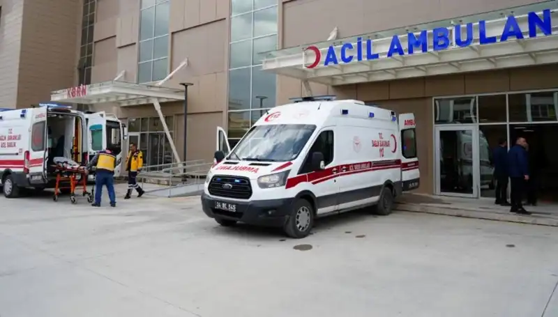 Erzincan'da Meydana Gelen Feci Kazada Bir Kişi Hayatını Kaybetti, Üç Yaralı Var