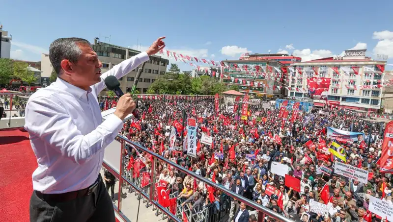 Özgür Özel: Örgütün Silah Bırakma Çağrısına Tam Destek Veriyoruz