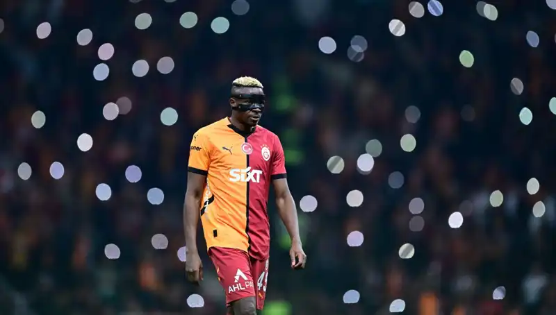 Zirvede Tek Başına: Futbol Dünyasının Parlayan Yıldızı Kim?