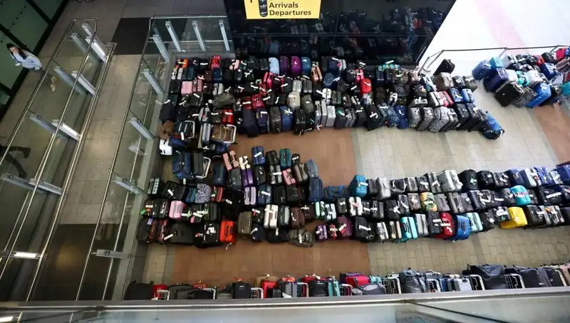 Havalimanında Korkutan Anlar: 2 Yaşındaki Çocuk Bagaj Bandında Kayboldu