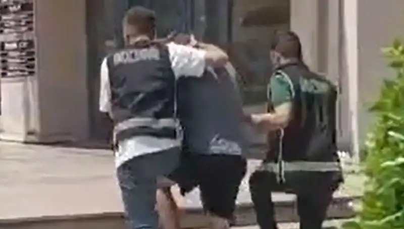 Turistlere Sahte Dövizle Alışveriş Yasağı: Sınır Dışı Edilen Bir Olay!