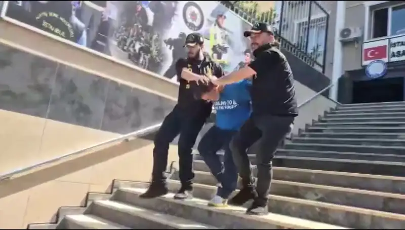Ümraniye'de 600 Bin Liralık Gasp: Film Gibi Takipte Suçlular Yakalandı!