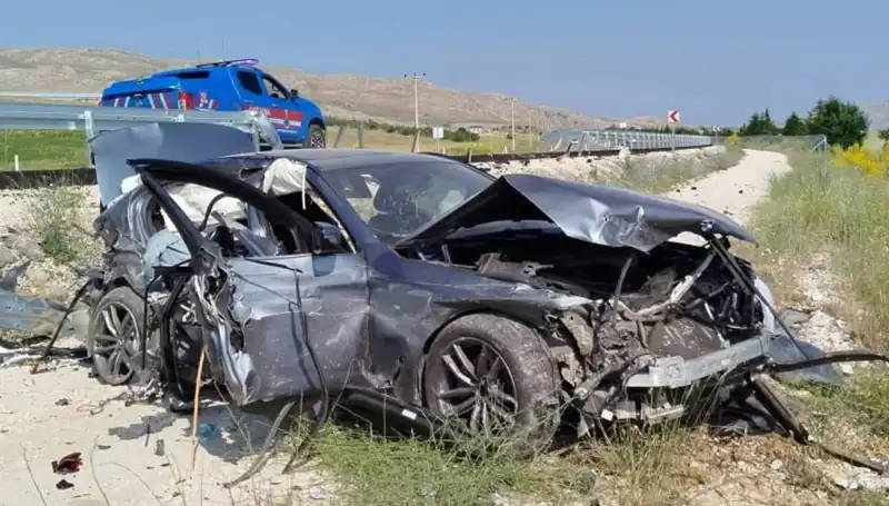 Sivas’ta Meydana Gelen İki Trafik Kazasında 9 Kişi Yaralandı!