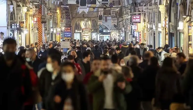 Suç Çetesi Kapalıçarşı'da Milyarlık Kara Para Akladı!