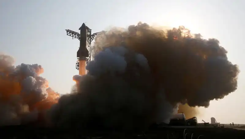Starship Roketi 9. Testinde Kontrolünü Kaybetti: Uzay Macerası Devam Ediyor