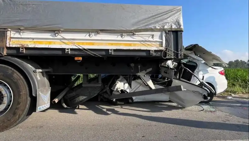 Sakarya’da Feci Kaza: Hayatını Kaybeden Genç Kızın Dramı
