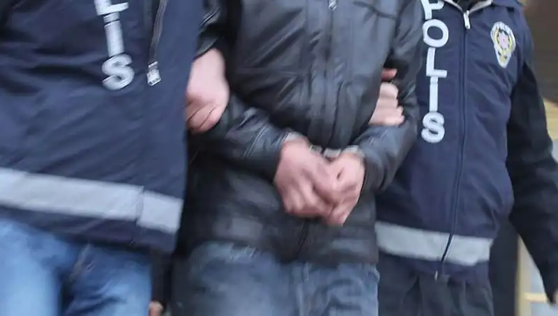 Adana'da Uyuşturucu Operasyonunda 45 Kişi Gözaltına Alındı