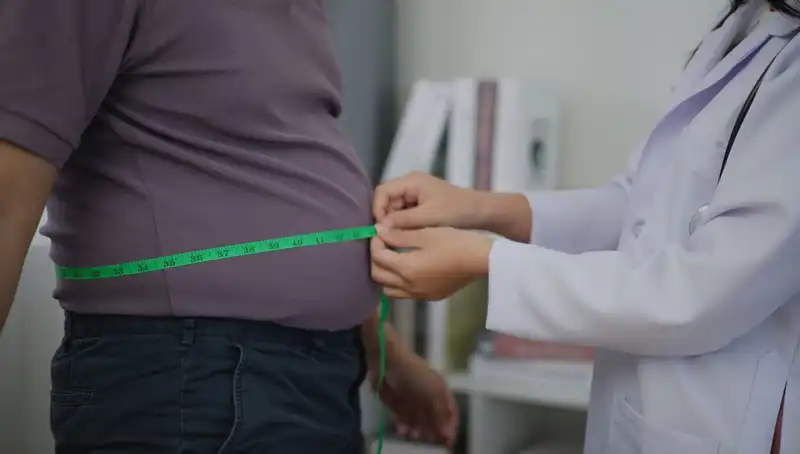 24 Yaşındaki Genç, İki Besini Bırakarak 47 Kilo Verdi: Nasıl Başardı?