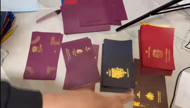 Sahte Pasaport ve Vize Çetelerine Büyük Darbe: Operasyon Başlatıldı!